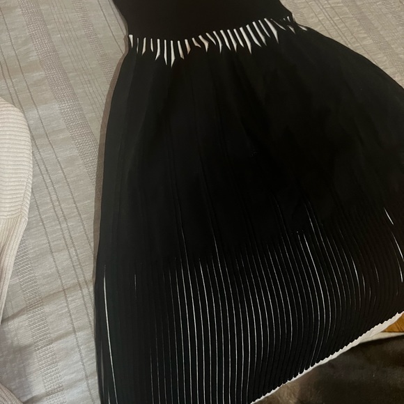 Carolina Herrera dress new with tag size M - Picture 3 of 12